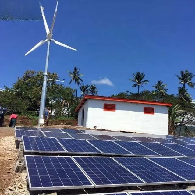 Solar Panel System 10Kw - Hybrydowy system zasilania 5kW z turbiny